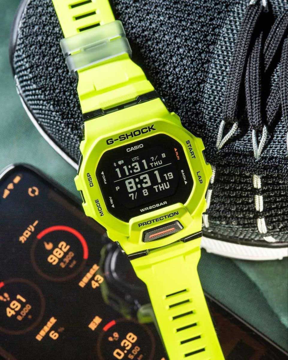 Японские спортивные наручные часы Casio G-SHOCK GBD-200-9ER с хронографом