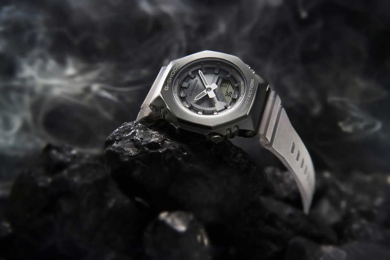 Японские наручные часы CASIO G-SHOCK GM-S2100MF-1A