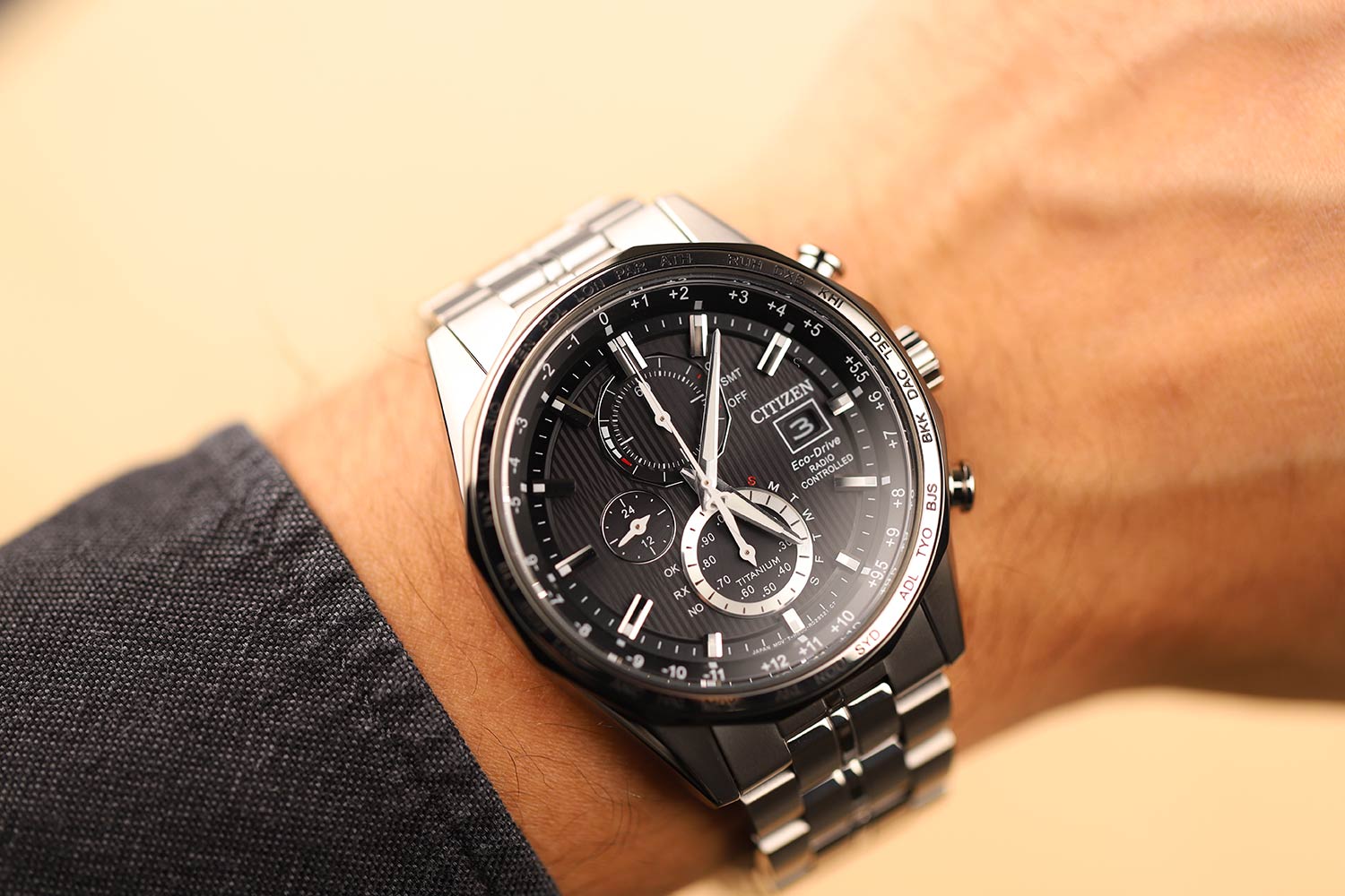 Японские титановые наручные часы Citizen AT8218-81E с хронографом