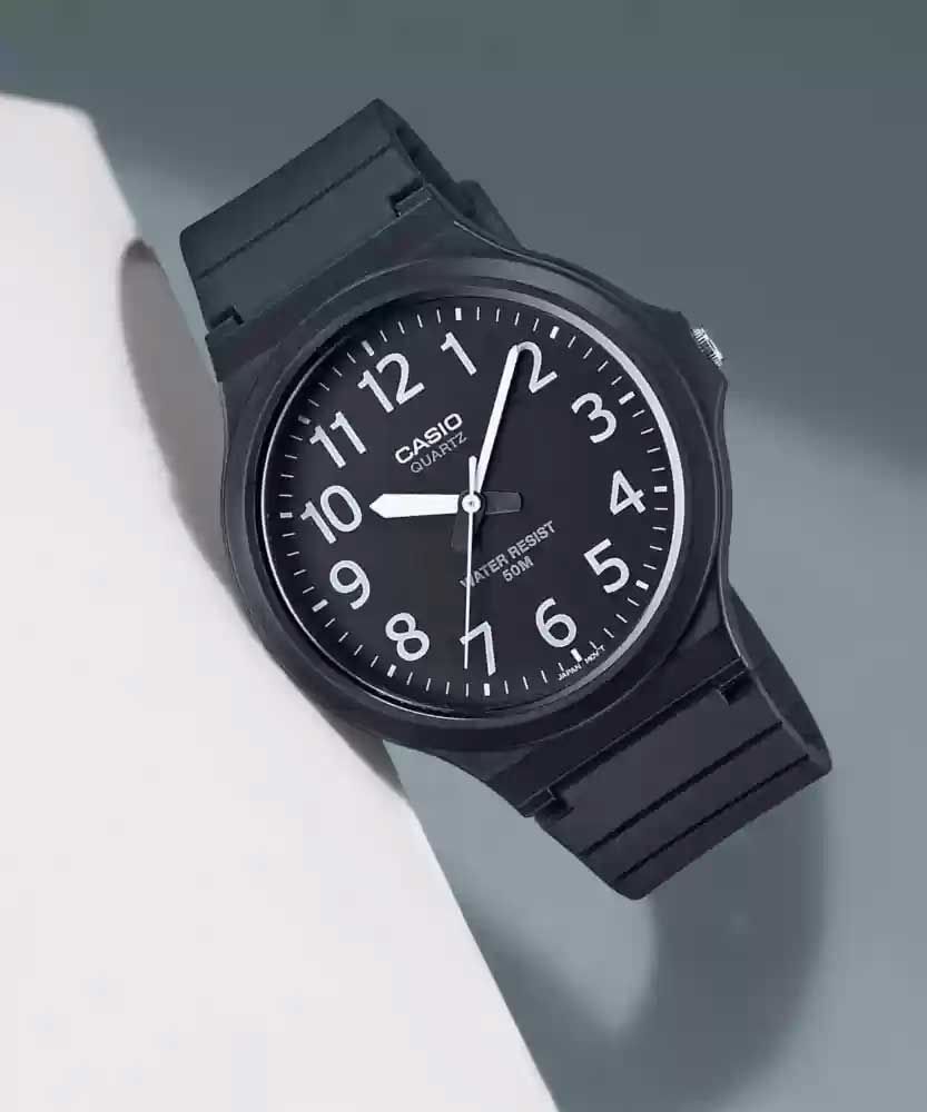 Японские наручные часы Casio Collection MW-240-1B