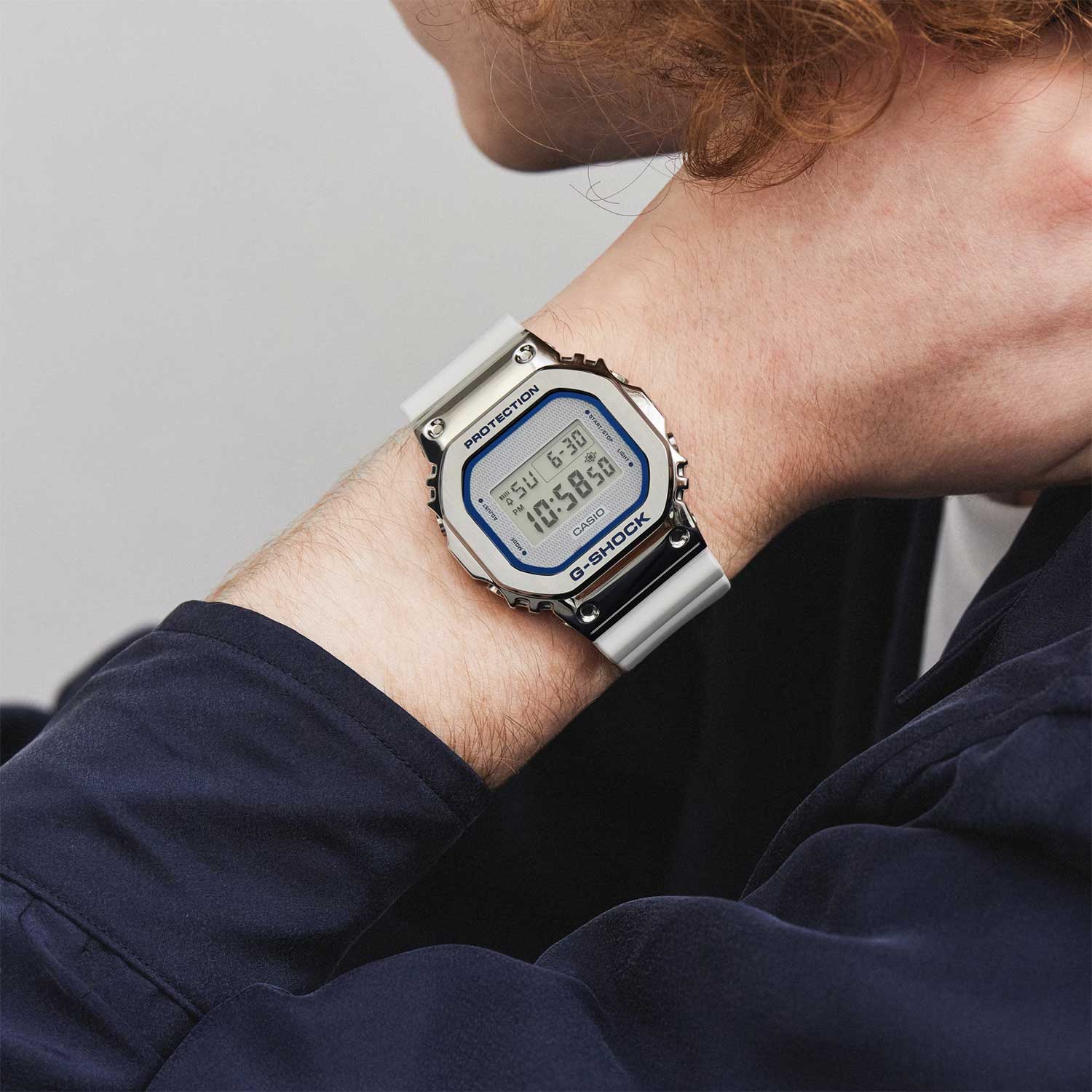 Японские наручные часы Casio G-SHOCK GM-5600LC-7E с хронографом