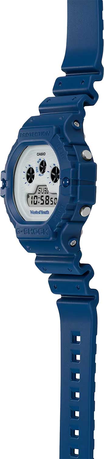 Японские наручные часы Casio G-SHOCK DW-5900WY-2 с хронографом