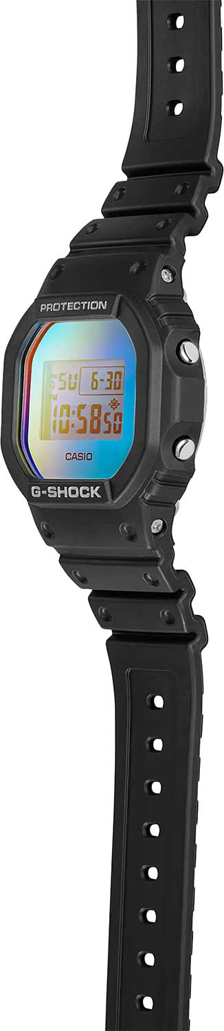 Японские наручные часы CASIO G-SHOCK DW-5600SR-1