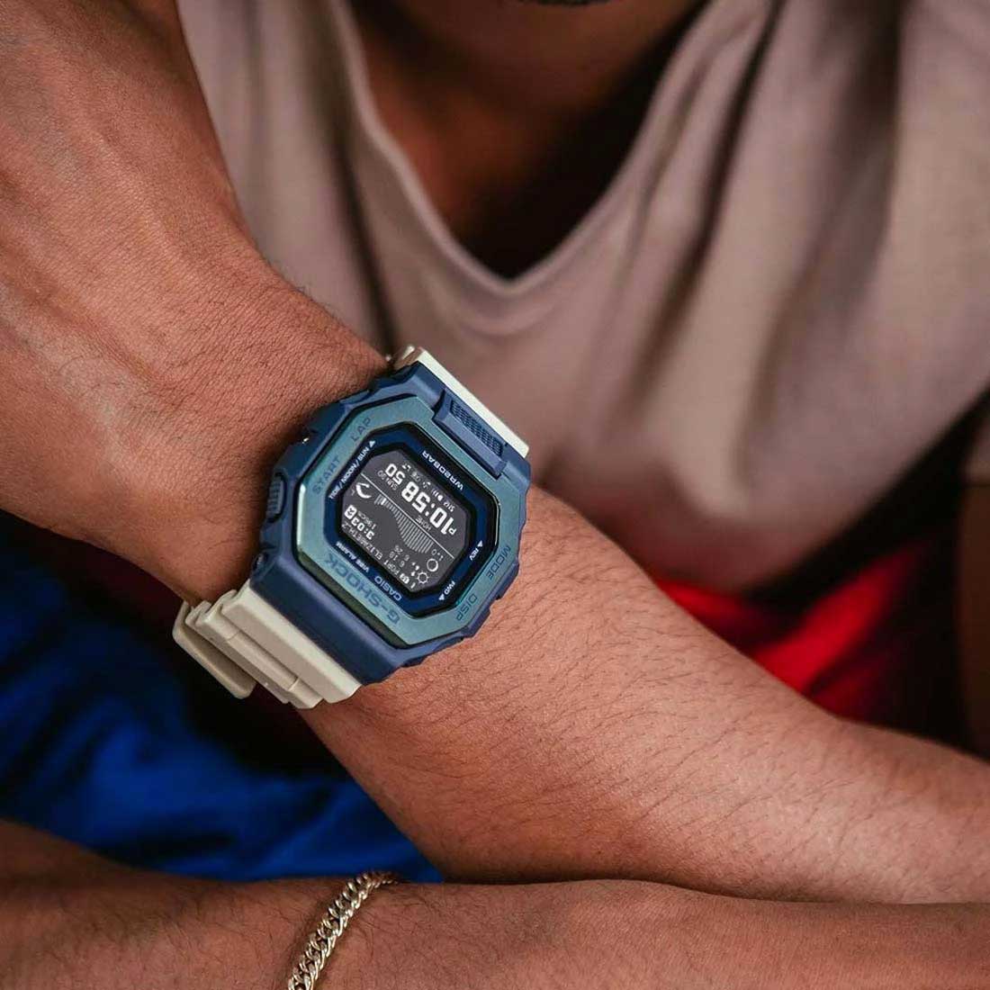 Японские спортивные наручные часы Casio G-SHOCK GBX-100TT-2E с хронографом