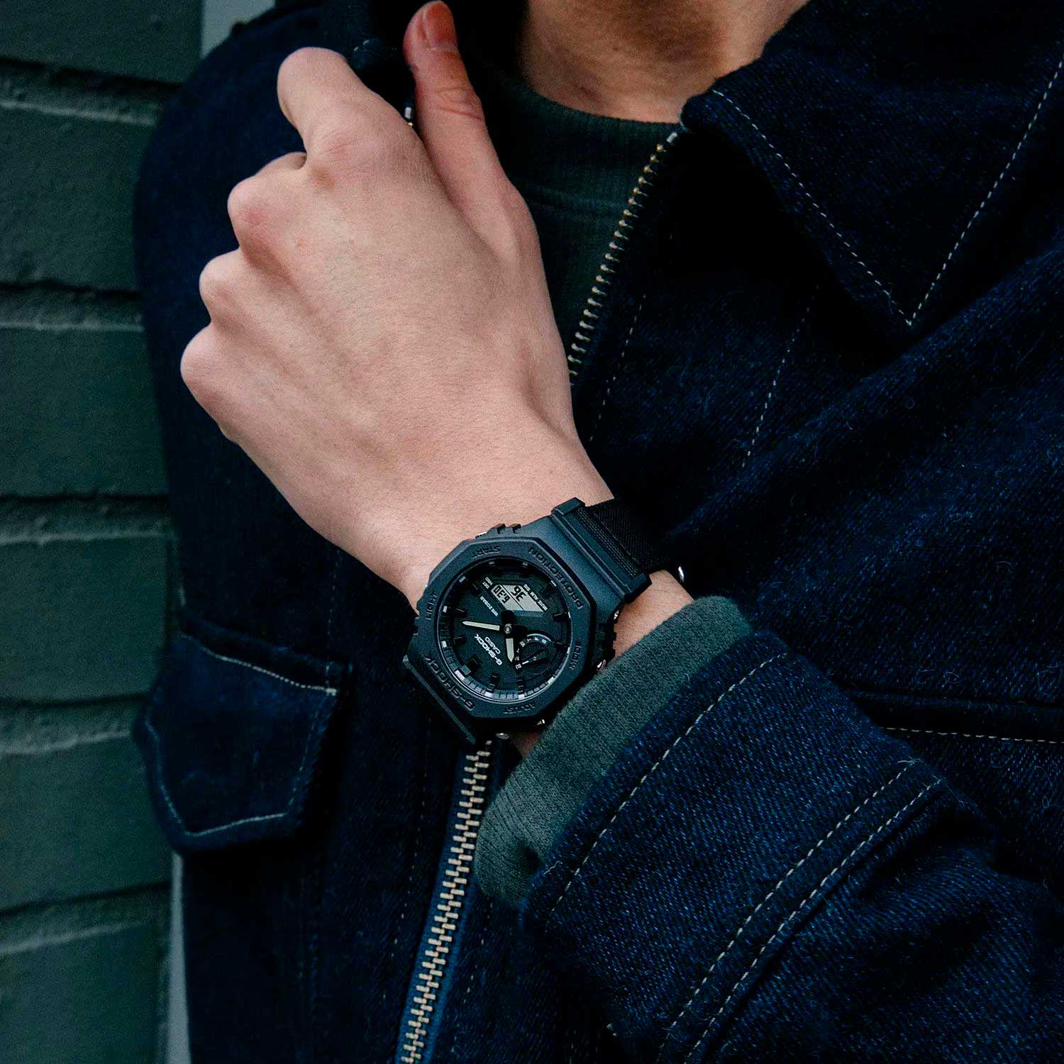 Японские наручные часы CASIO G-SHOCK GA-2100BCE-1A