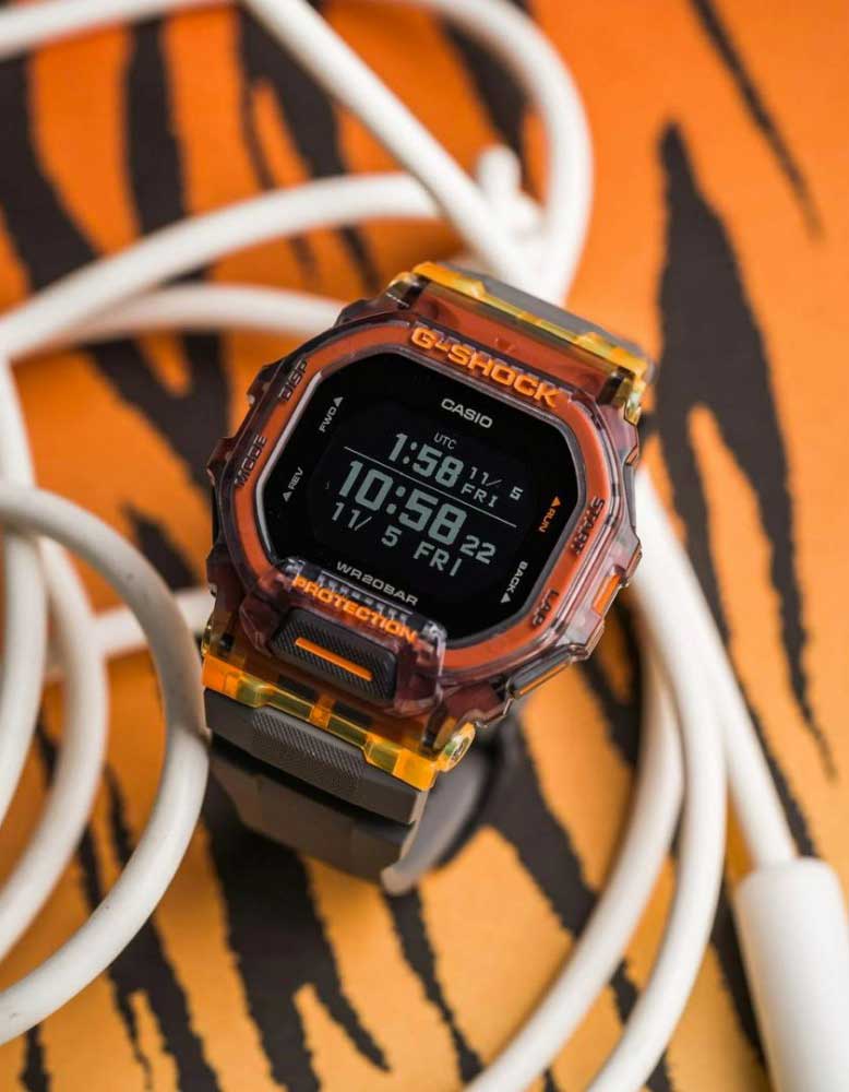 Японские спортивные наручные часы Casio G-SHOCK GBD-200SM-1A5 с хронографом