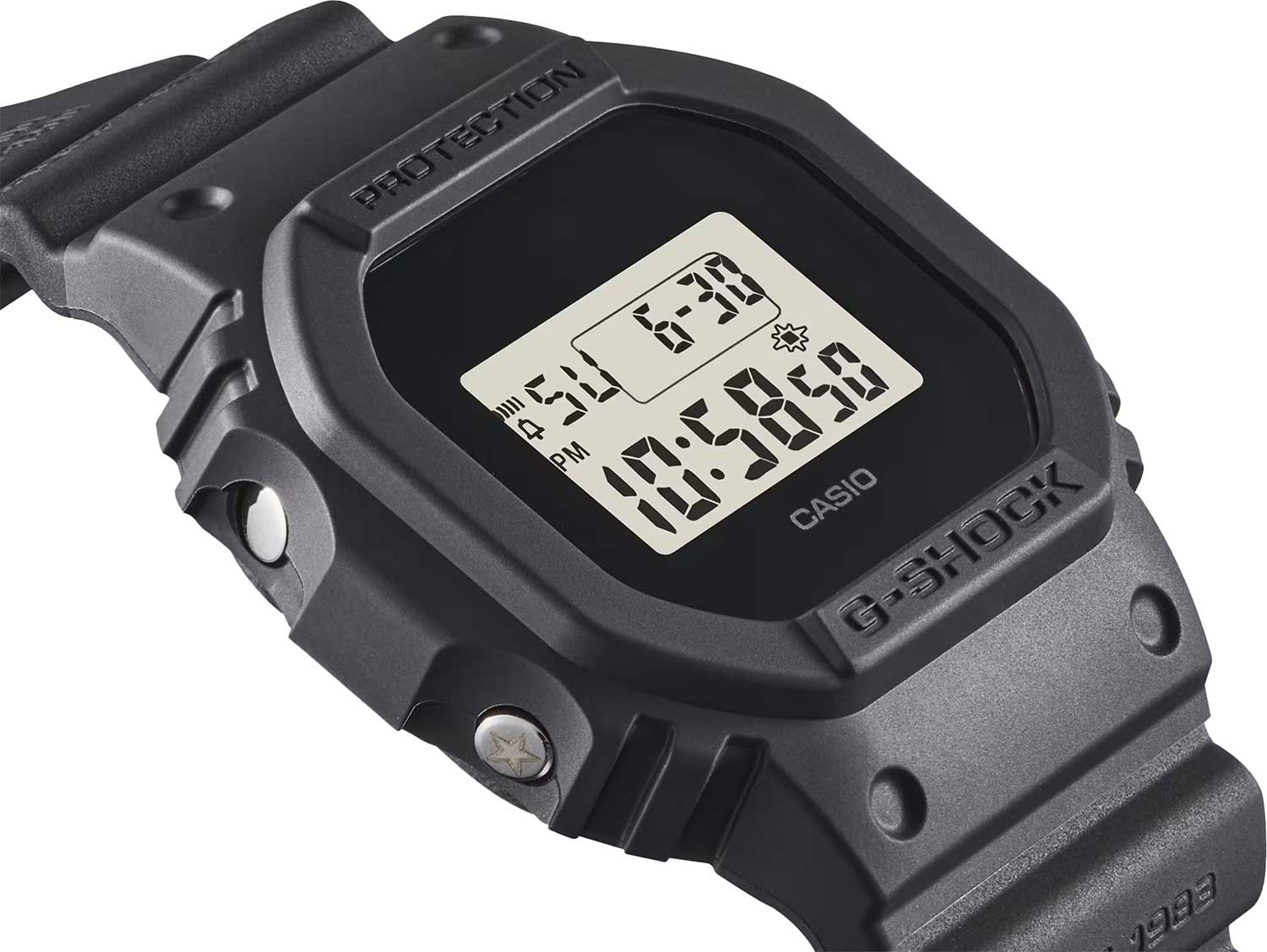 Японские наручные часы Casio G-SHOCK DWE-5657RE-1ER с хронографом
