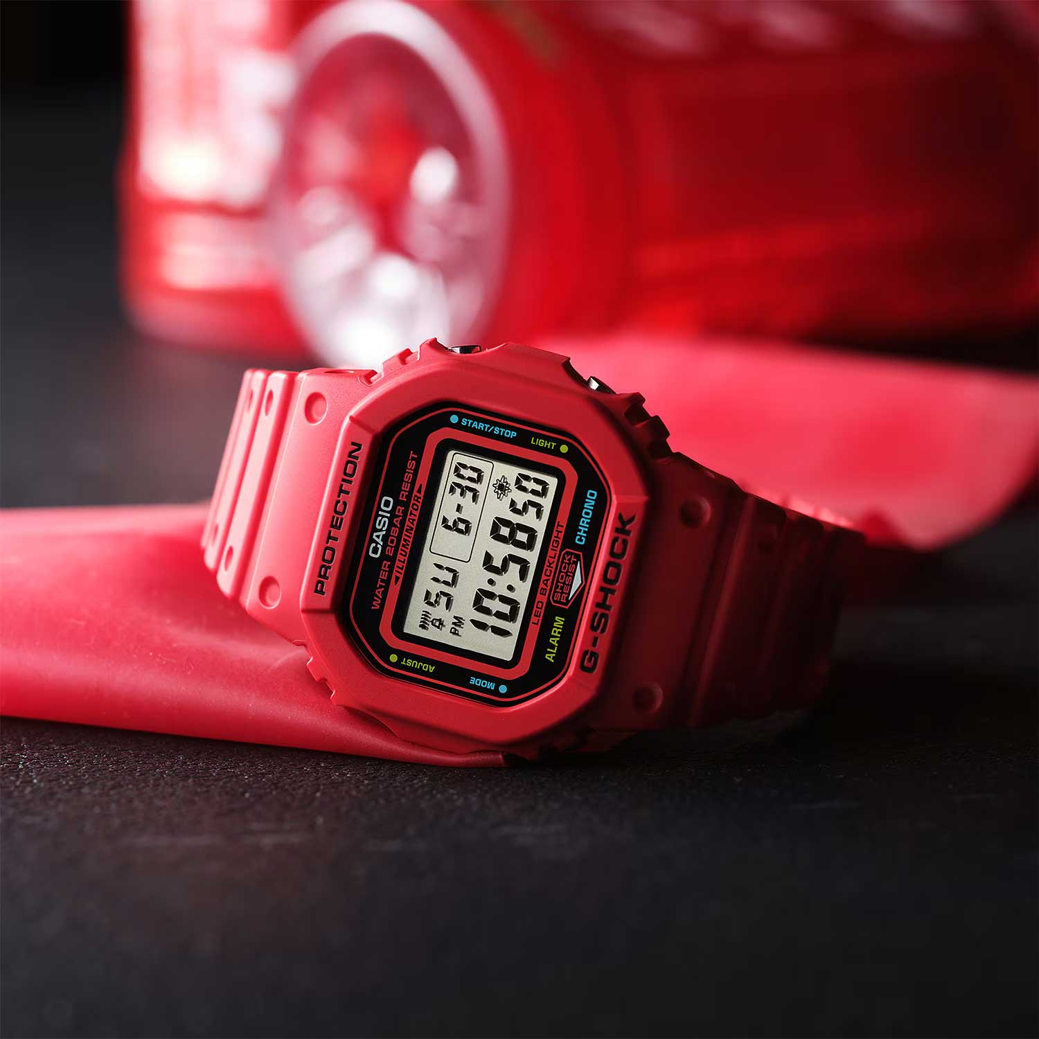 Японские наручные часы CASIO G-SHOCK DW-5600EP-4