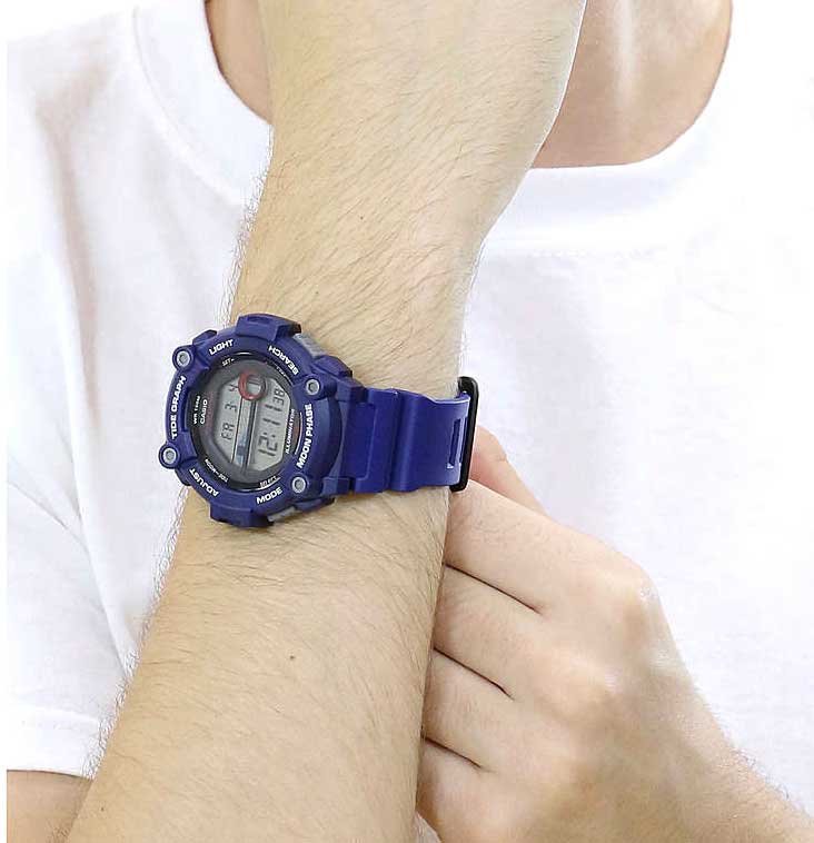 Японские наручные часы Casio Collection WS-1300H-2A с хронографом