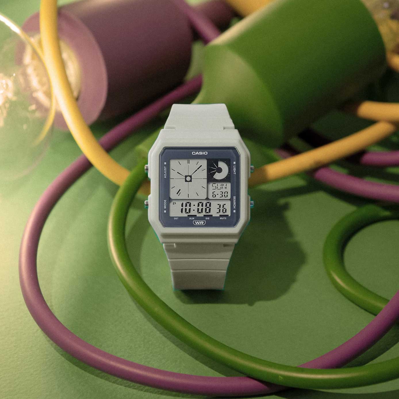 Японские наручные часы Casio Collection LF-20W-8A с хронографом