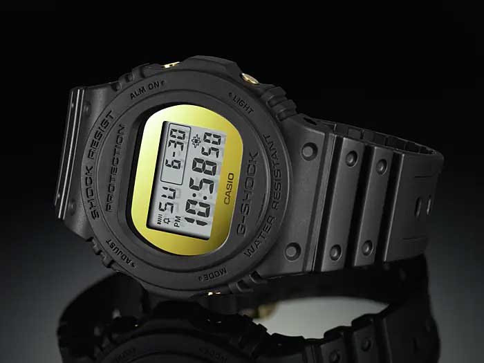 Японские наручные часы Casio G-SHOCK DW-5700BBMB-1 с хронографом