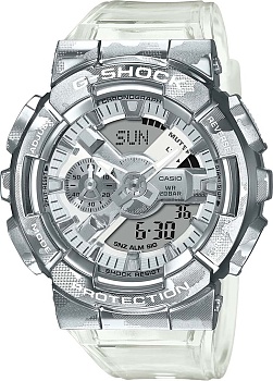 Японские наручные часы Casio G-SHOCK GM-110SCM-1AER с хронографом