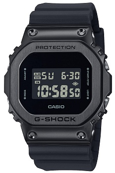Японские наручные часы CASIO G-SHOCK GM-5600UB-1