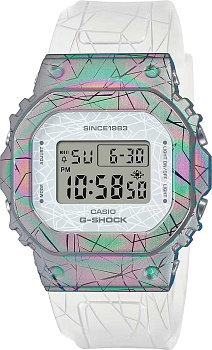 Японские наручные часы Casio G-SHOCK GM-S5640GEM-7E с хронографом
